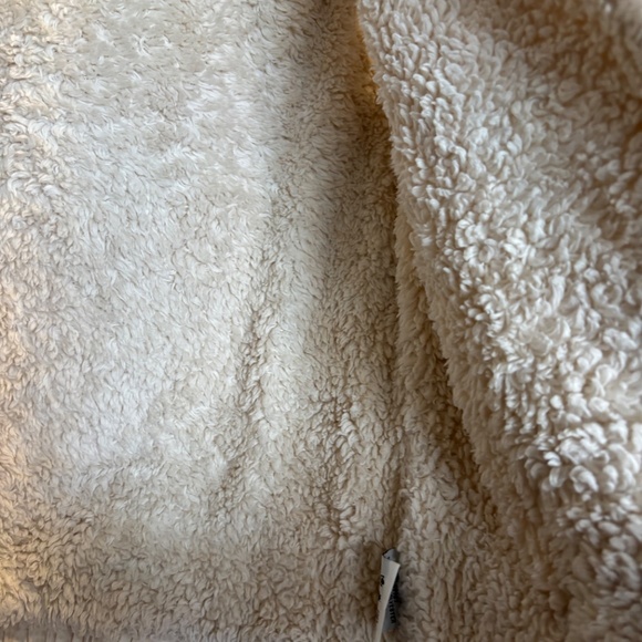 Billabong hooded sherpa-lined Puffy Vest - Picture 5 of 9